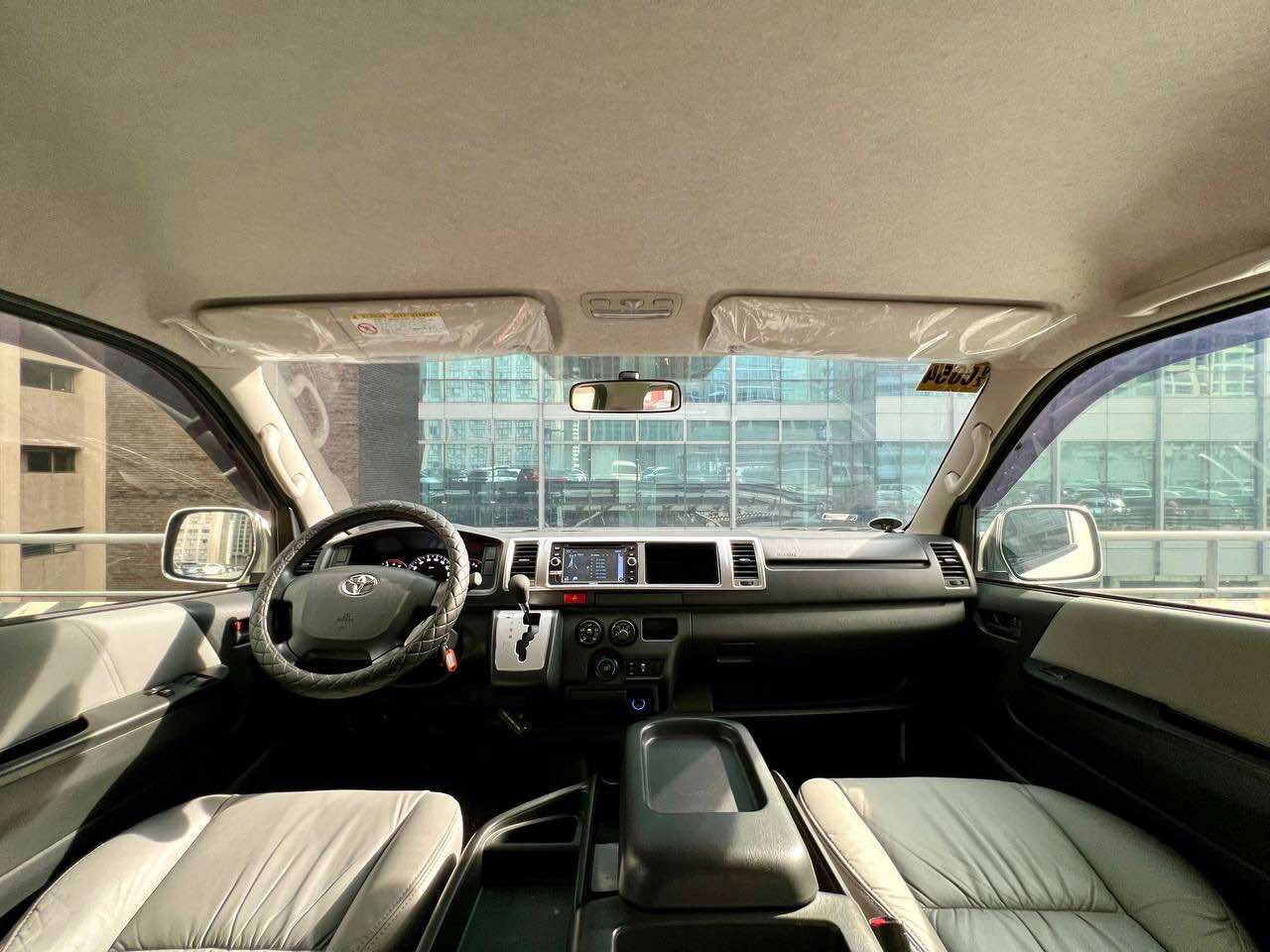 2017 Toyota Super Grandia 3.0 Leather, Automatic, Diesel