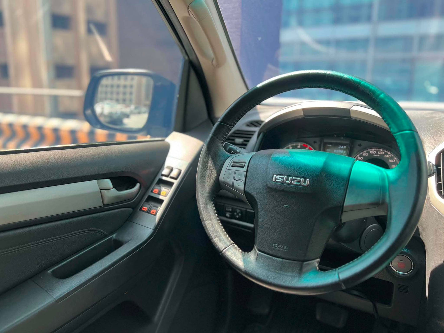 2015 Isuzu MUX 2.5 LSA 4x4, Automatic, Diesel