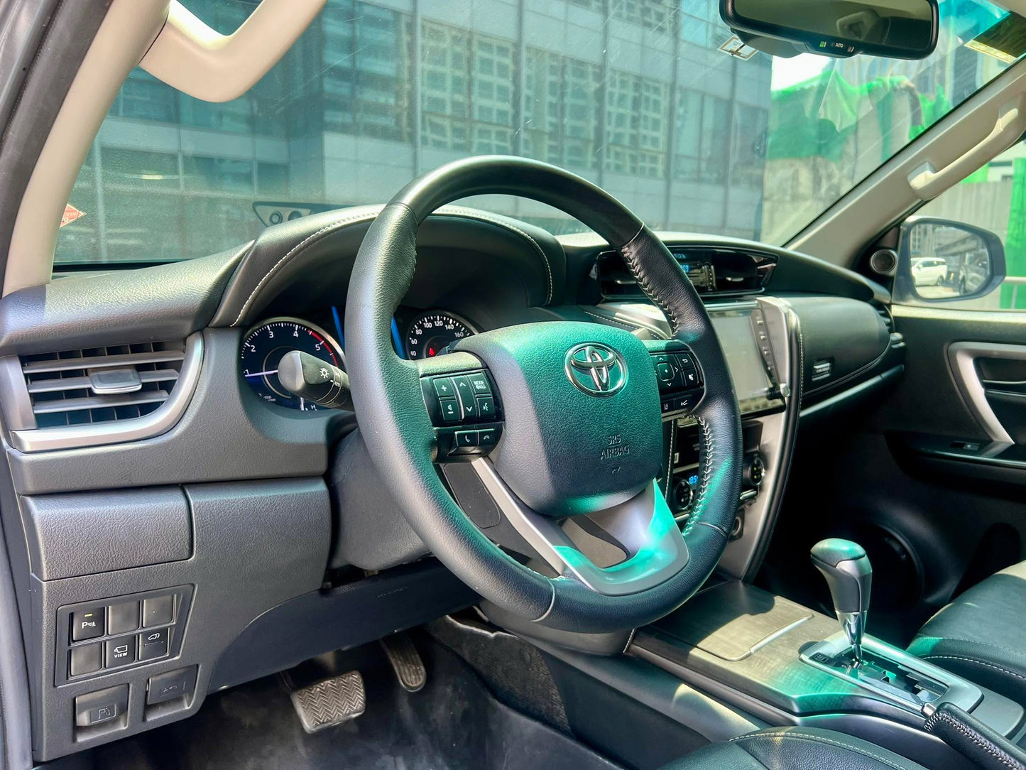 2022 Toyota Fortuner Q 4x2 2.8, Automatic, Diesel