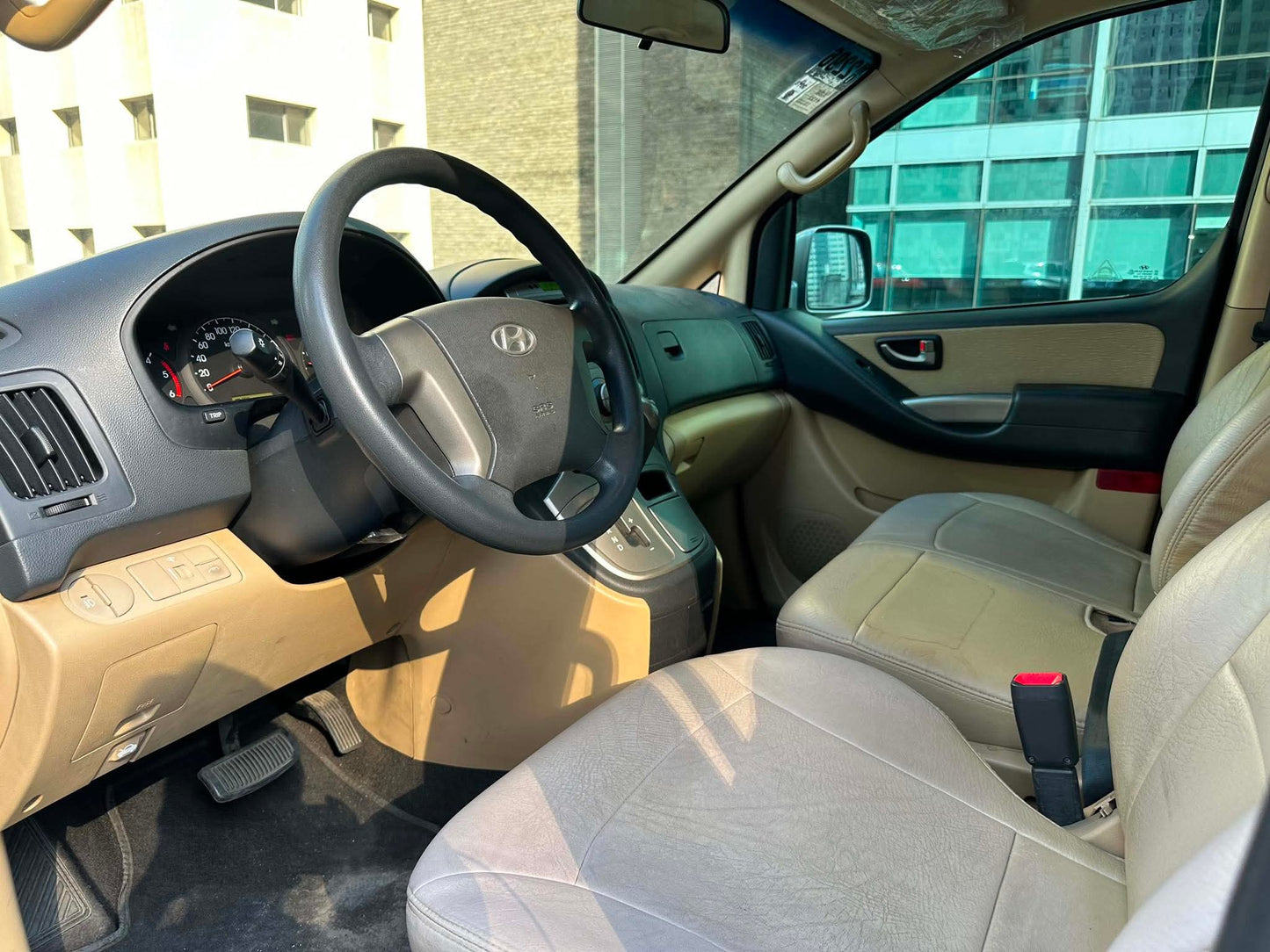 2015 Hyundai Grand Starex GL 2.5, Automatic, Diesel