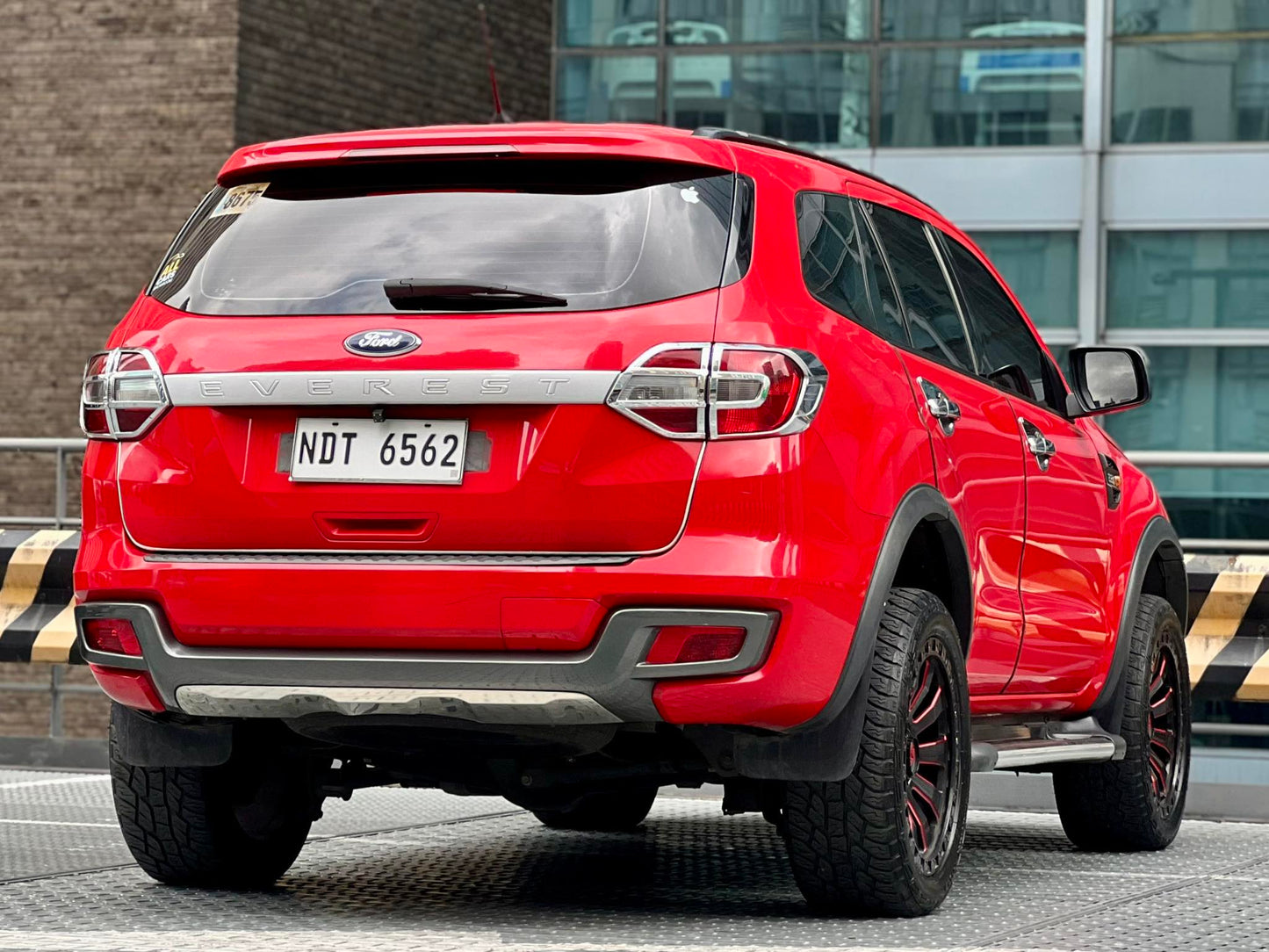 2016 Ford Everest Ambiente 4x2 2.2, Automatic, Diesel