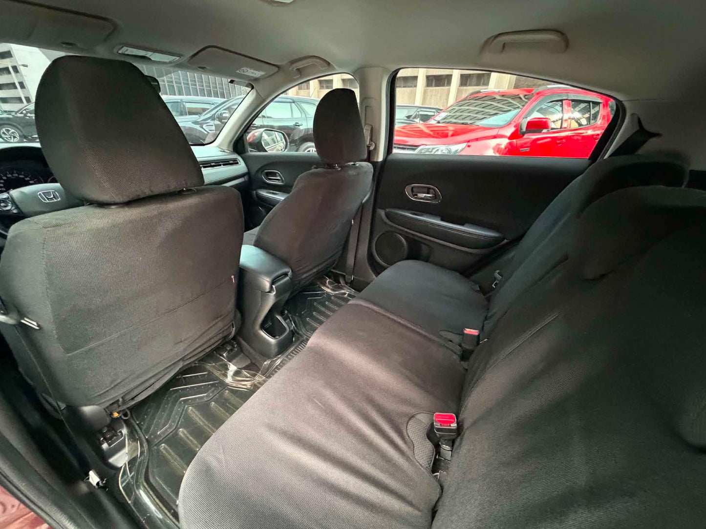 2016 Honda HRV 1.8 E, Automatic, Gas