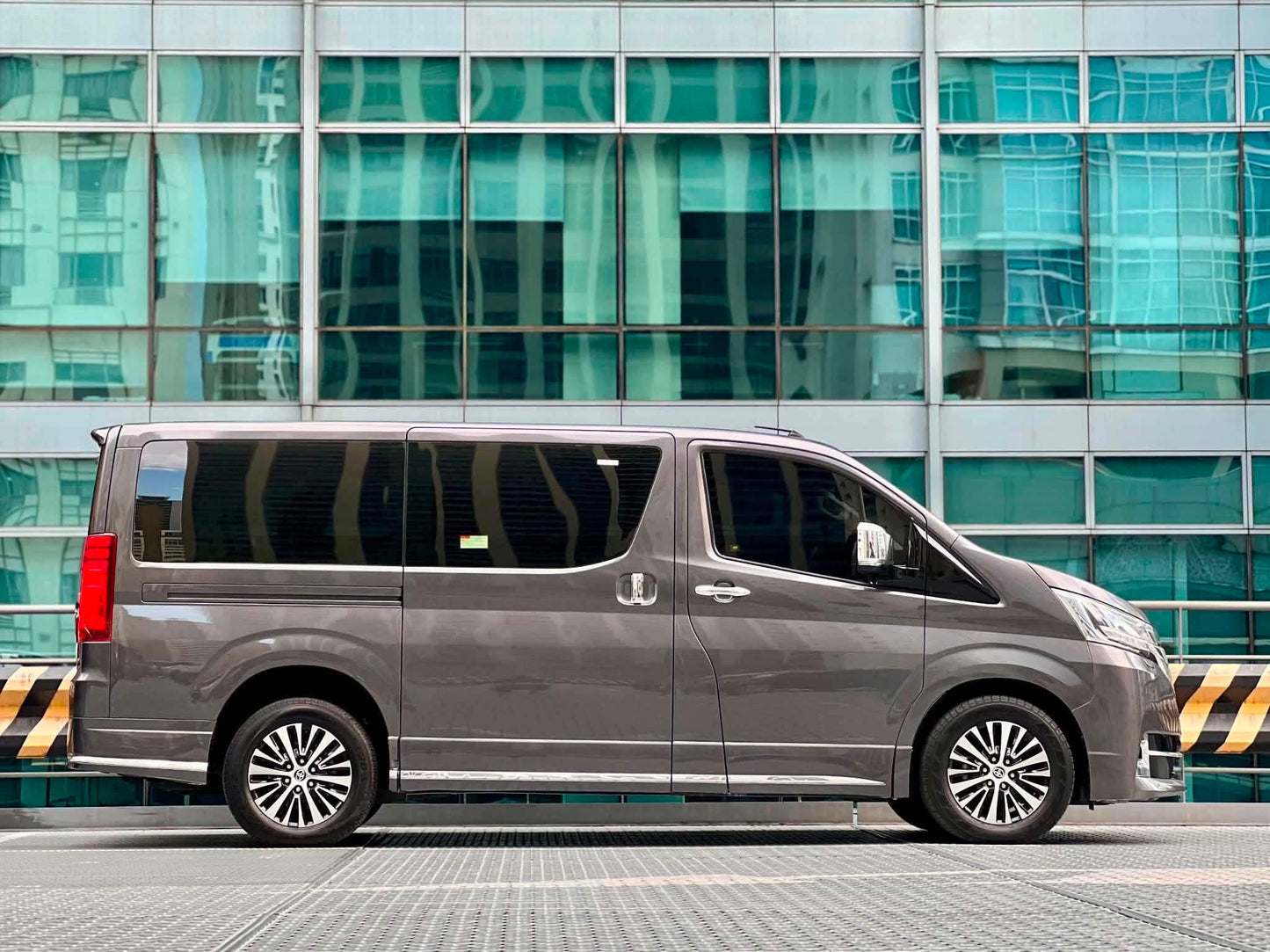 2021 Toyota Super Grandia Elite 2.8, Automatic, Diesel