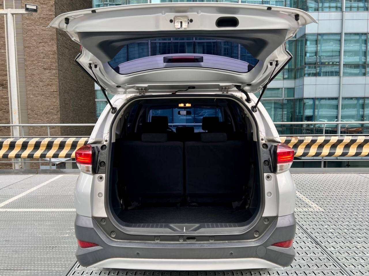 2020 Toyota Rush 1.5 G, Automatic, Gas