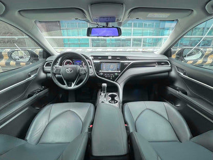 2019 Toyota Camry 2.5 V, Automatic, Gas