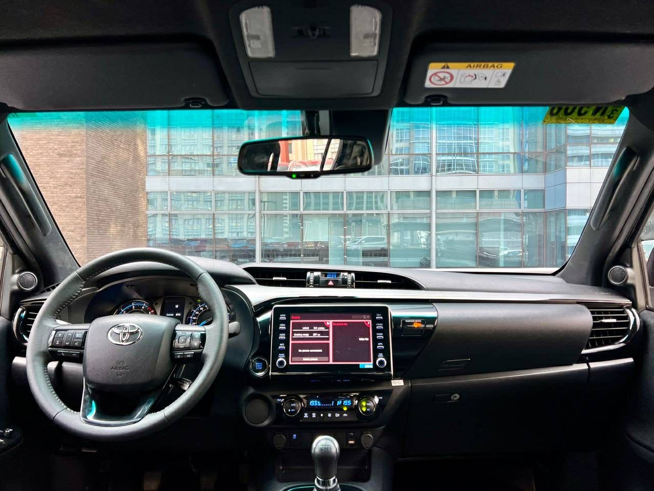 2023 Toyota Hilux V Conquest 2.4 4x2, Manual, Diesel