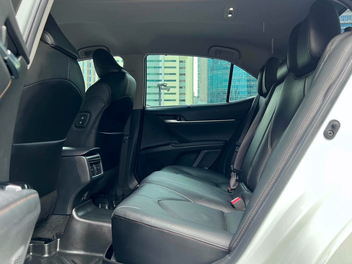 2019 Toyota Camry 2.5 V, Automatic, Gas
