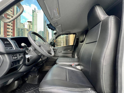2025 Toyota HiAce Commuter 3.0, Manual, Diesel