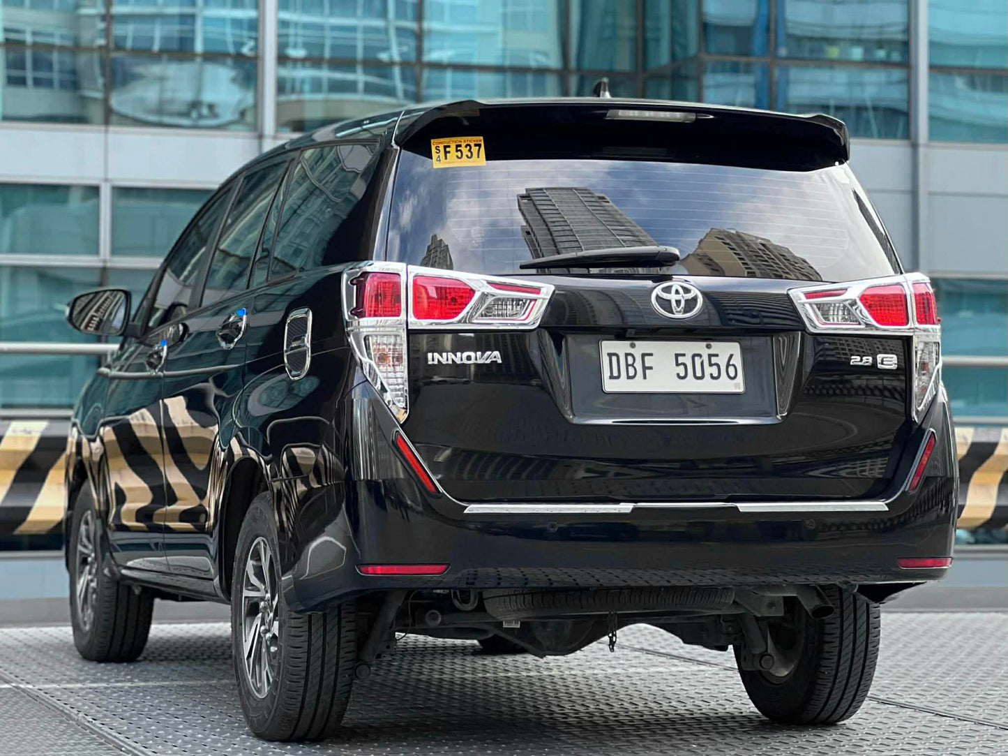 2022 Toyota Innova 2.8 E, Automatic, Diesel