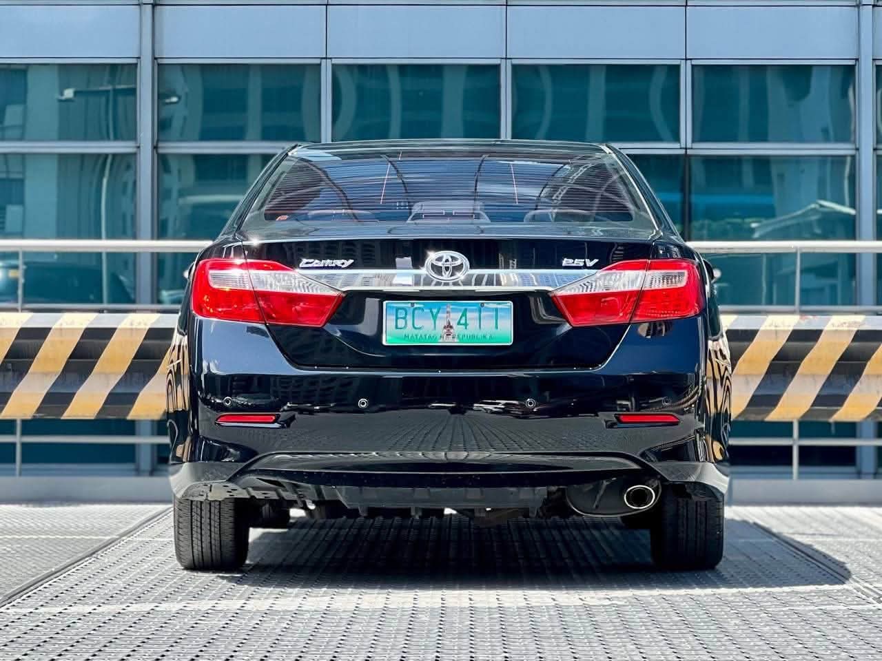 2014 Toyota Camry 2.4 V, Automatic, Gas