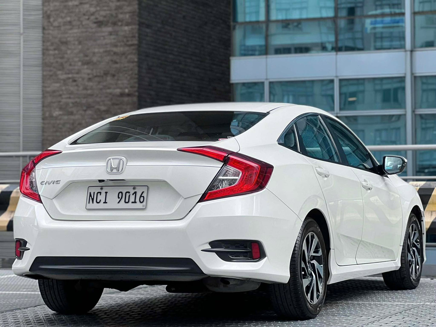 2016 Honda Civic 1.8E, Automatic, Gas