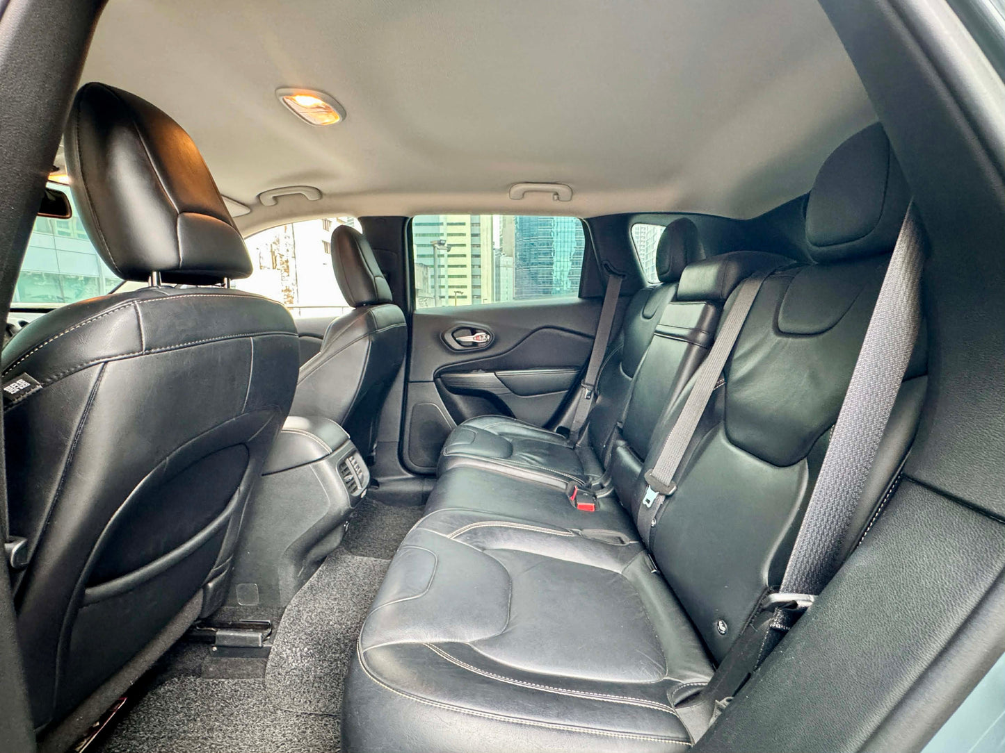 2015 Jeep Cherokee 4x4 2.6, Automatic, Gas