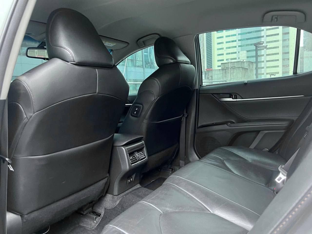 2020 Toyota Camry 2.5 V, Automatic, Gas