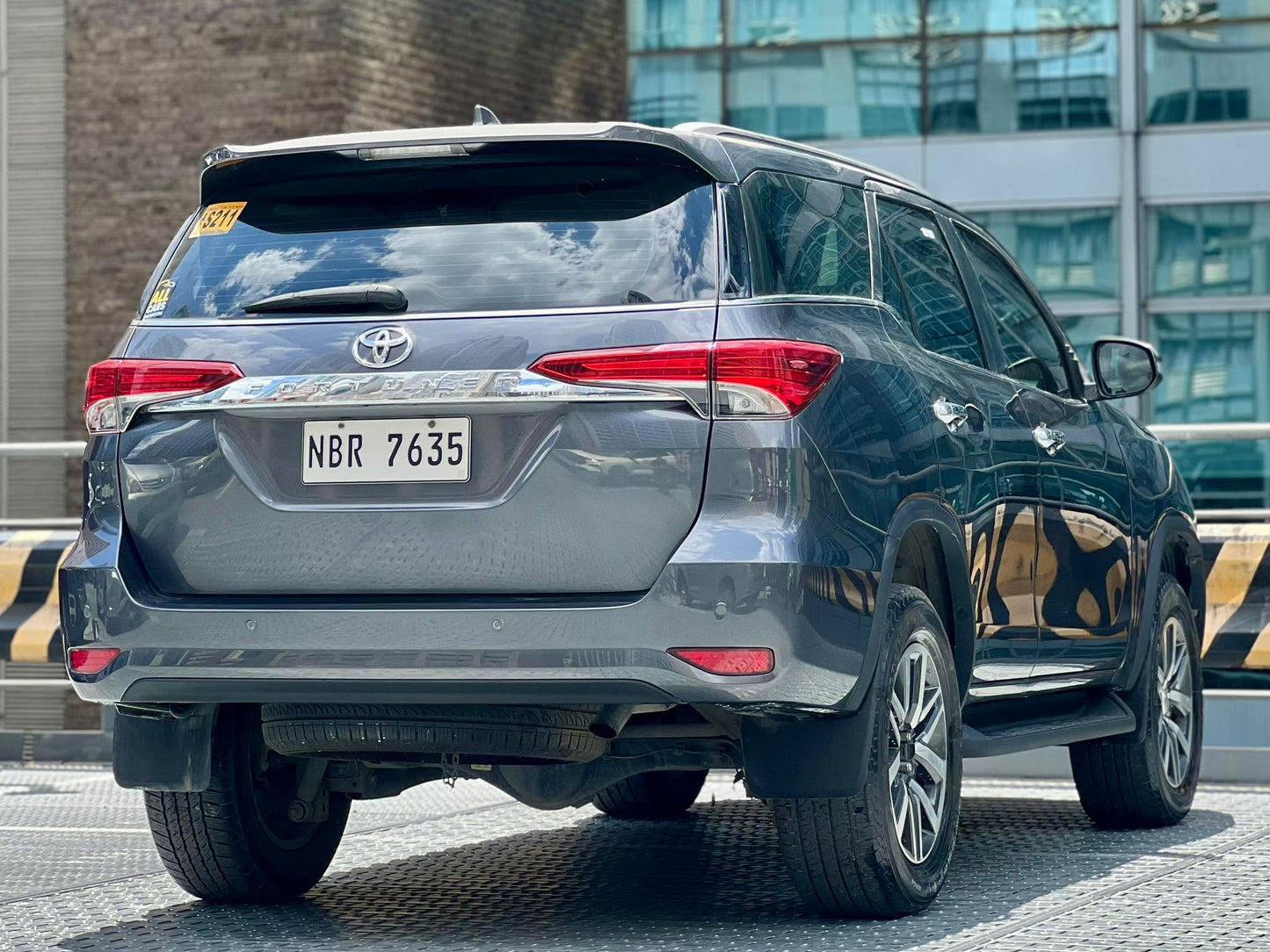 2018  Toyota Fortuner V 4x2 2.4, Automatic, Diesel
