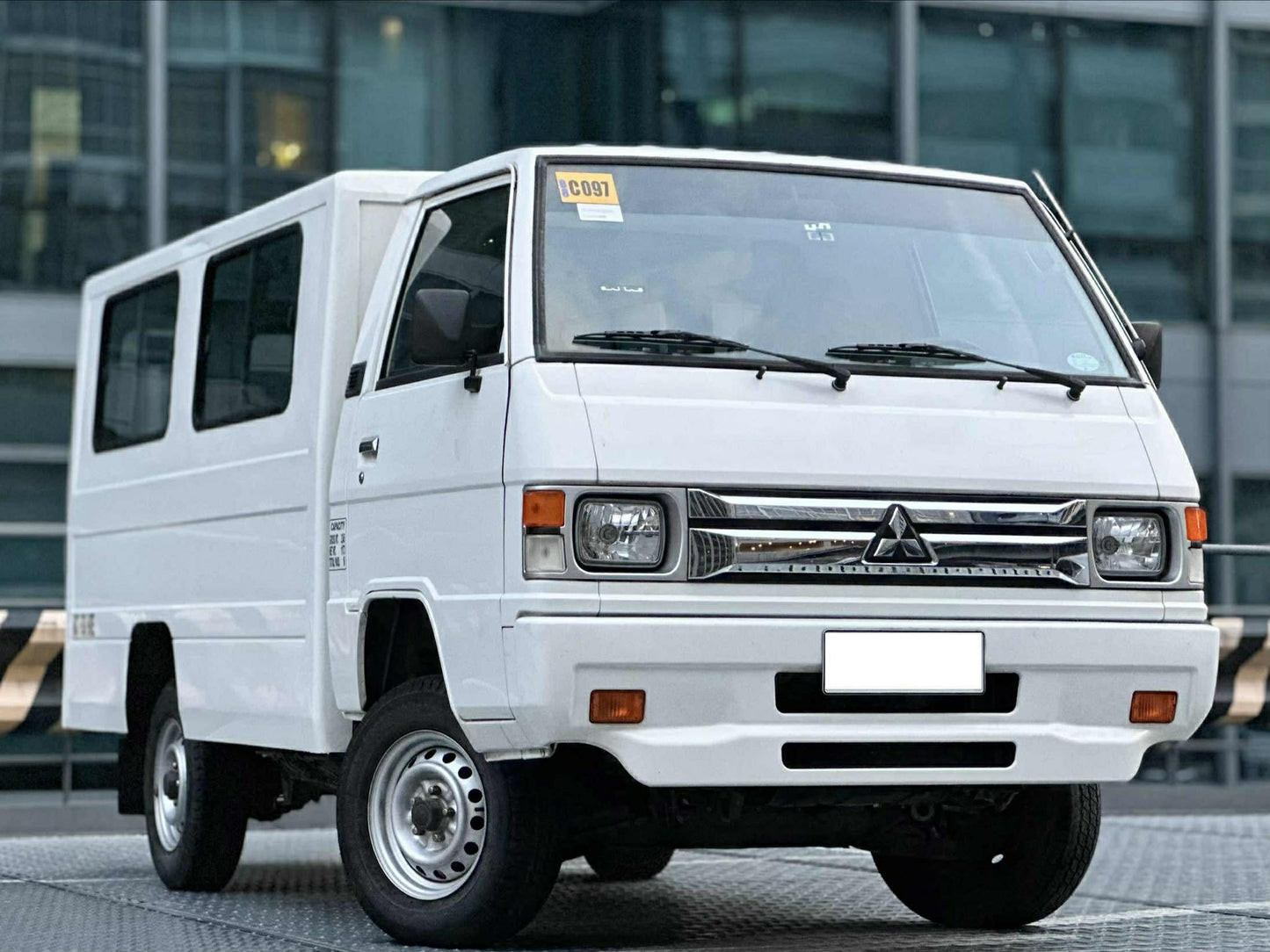 2020 Mitsubishi L300 FB Body Dual AC Dual, Manual, Diesel