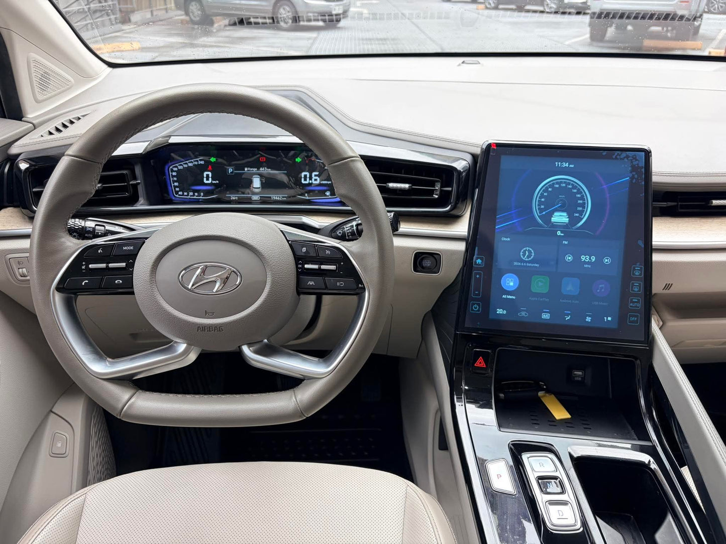2024 Hyundai Custin 1.5T Premium, Automatic, Gas