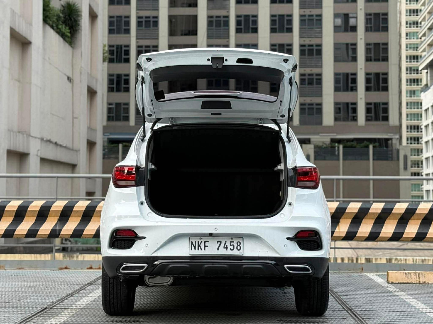 2024 MG ZS 1.5 MCE LUX, Automatic, Gas