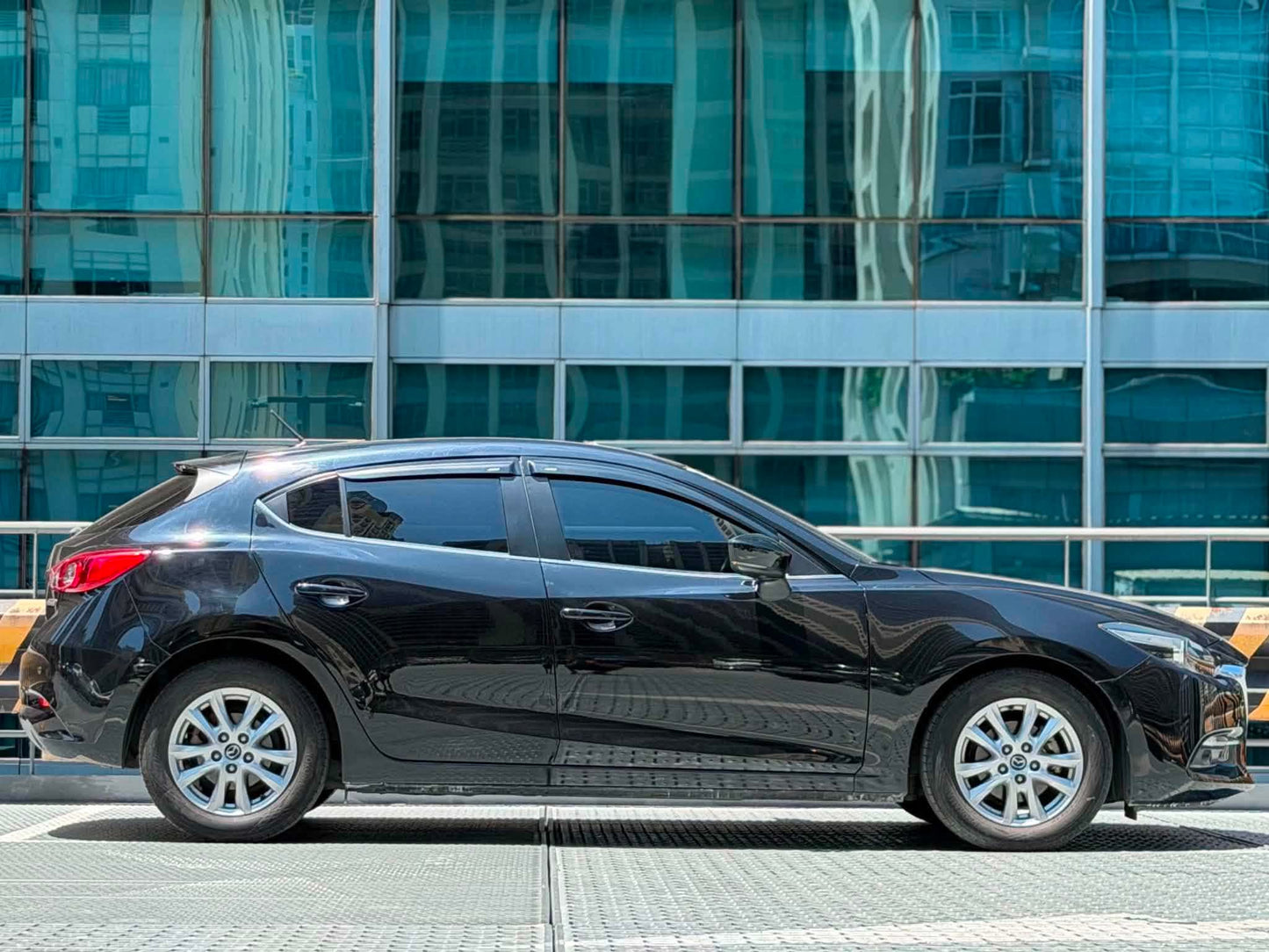 2017 Mazda 3 1.5 Hatchback, Automatic,Gas