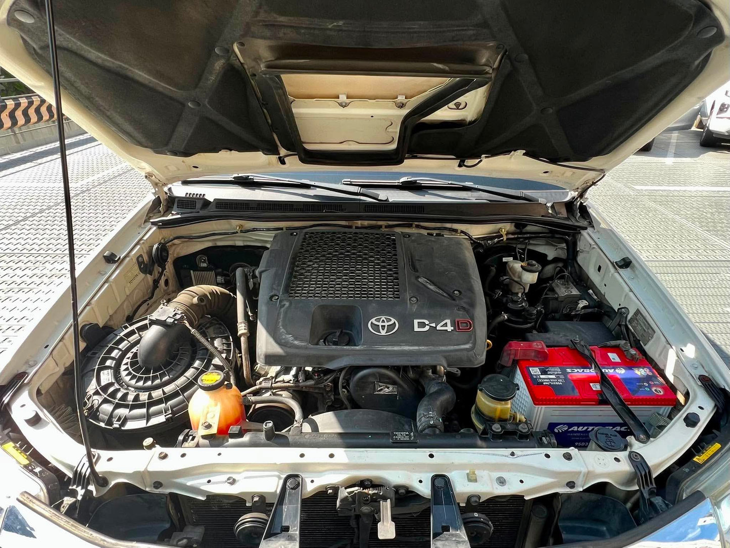 2014 Toyota Fortuner V 4x2 2.5, Automatic, Diesel