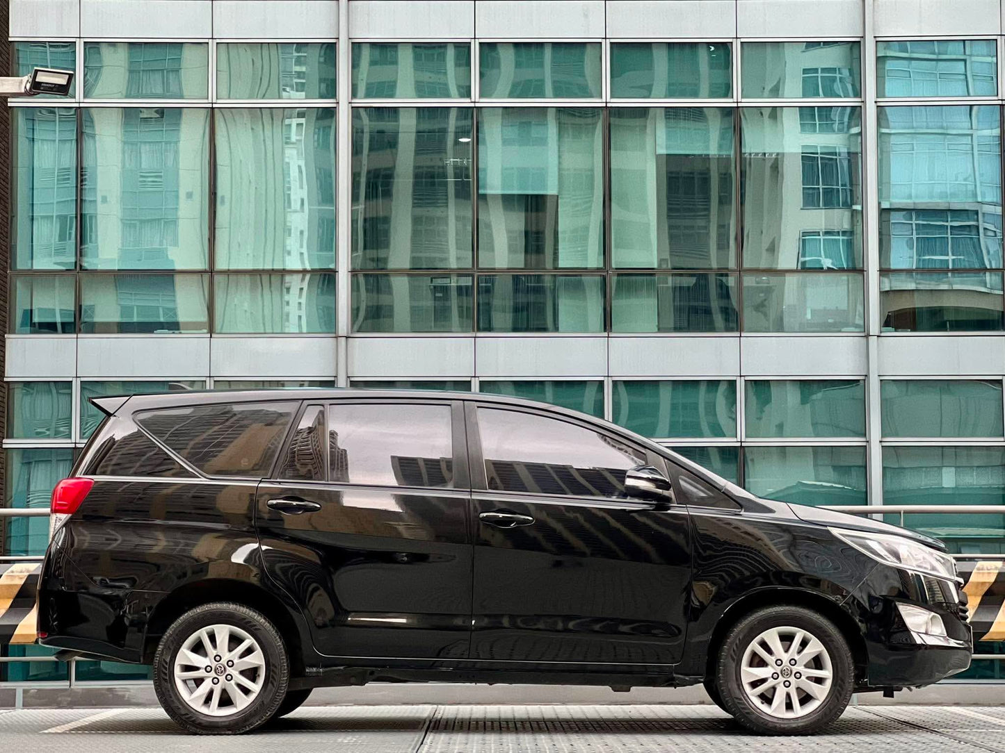 2017 Toyota Innova E 2.8, Automatic, Diesel