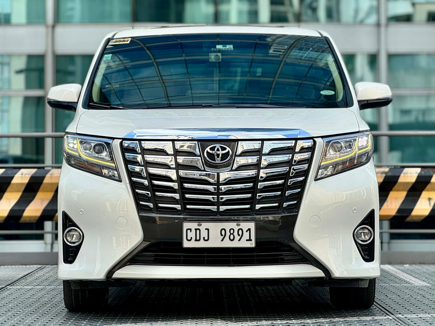 2016 Toyota Alphard 3.5, Automatic, Gas
