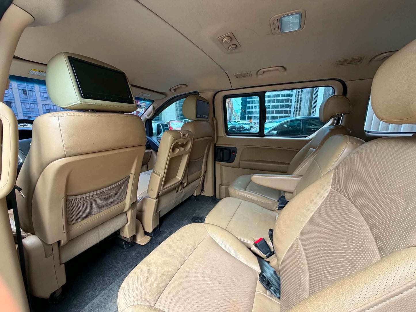 2015 Hyundai Starex Gold 2.5, Automatic, Diesel