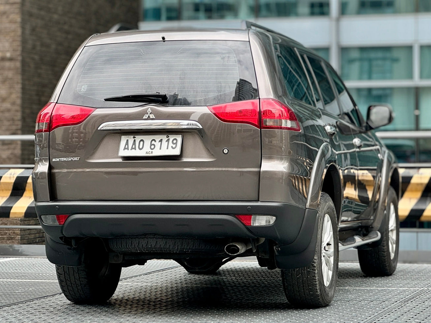 2014 Mitsubishi Montero GLX 2.5, Automatic, Diesel