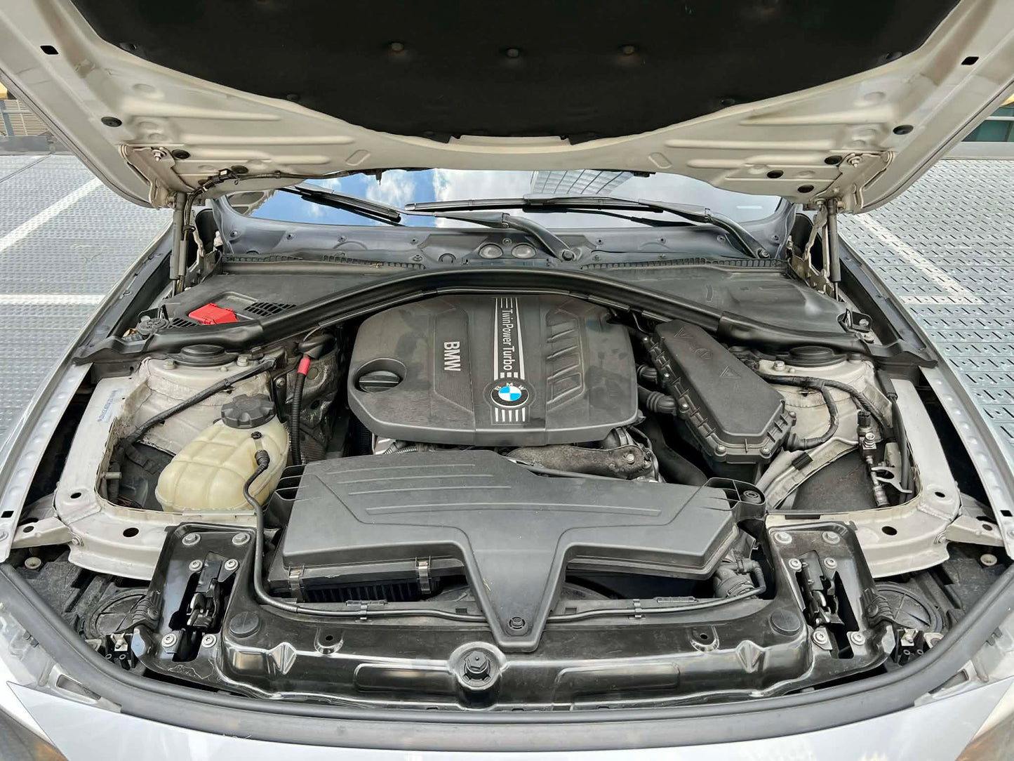 2013 BMW 320D Luxury Lines  Turbo, Automatic, Diesel