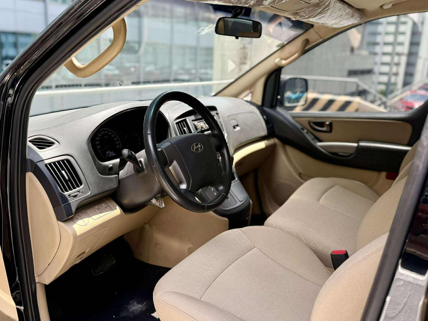 2019 Hyundai Grand Starex 2.5,  Automatic, Diesel