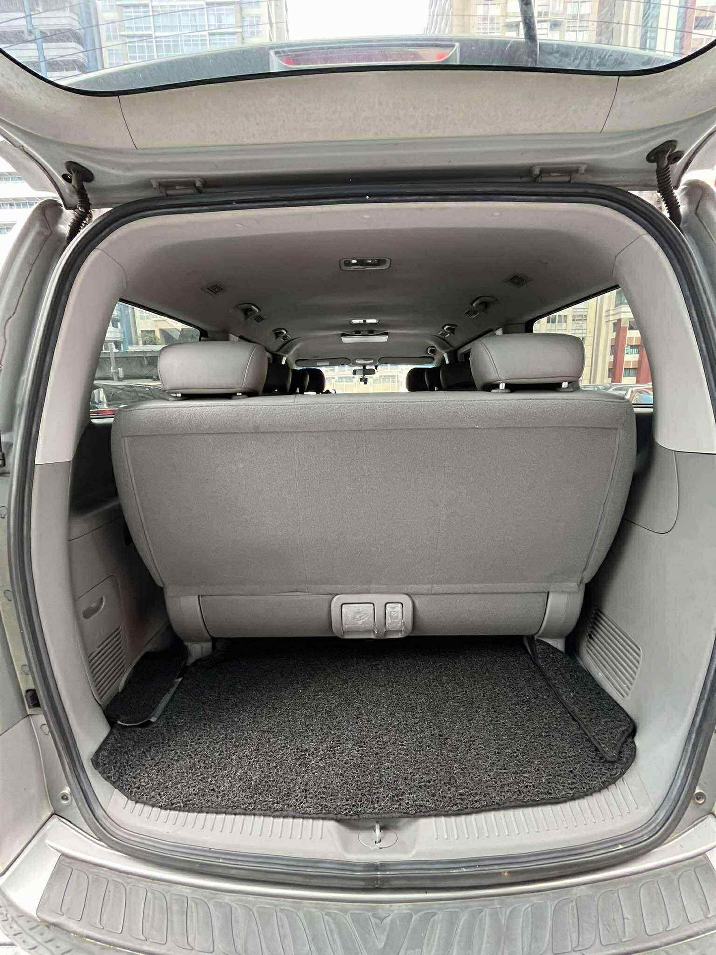 2011 Hyundai Grand Starex CVX 2.5, Automatic, Diesel