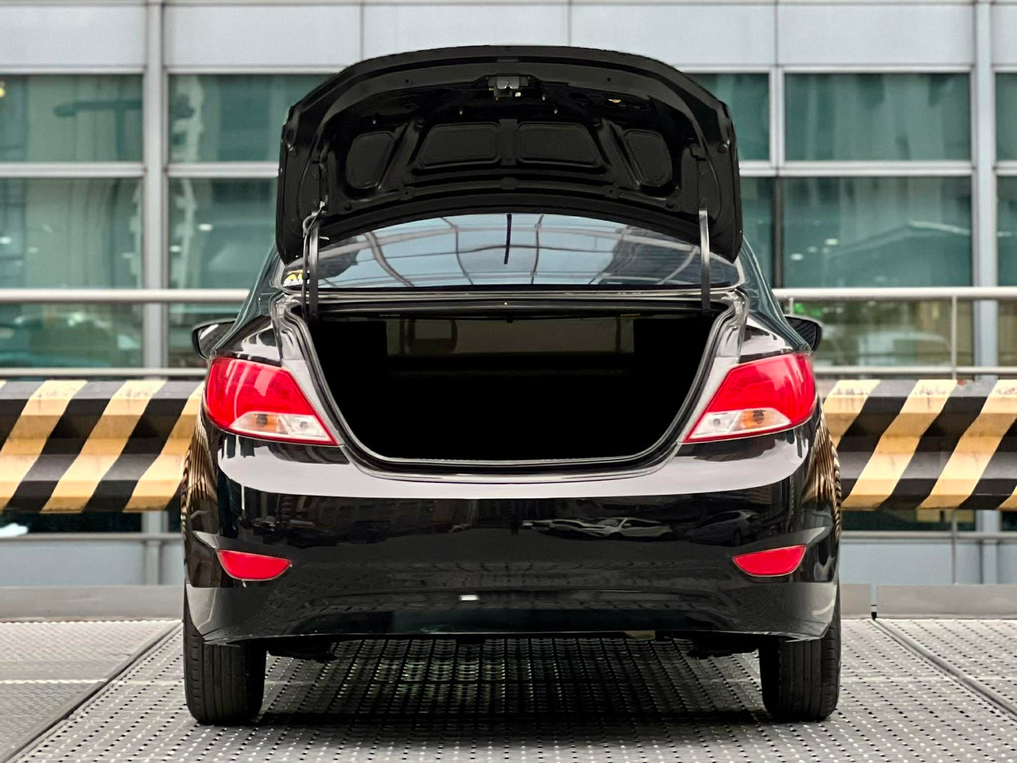 2017 Hyundai Accent GL 1.4, Automatic, Gas