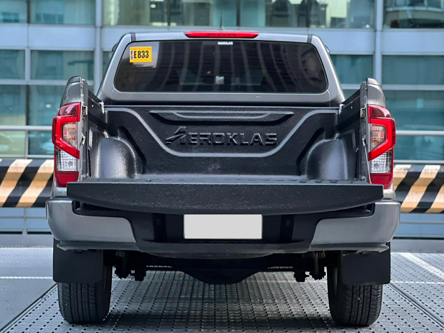 2023 Nissan Navara 2.5 VE, Automatic, Diesel