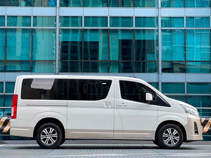 2019 Toyota HiAce 2.8 GL Grandia 2-Tone, Manual, Diesel