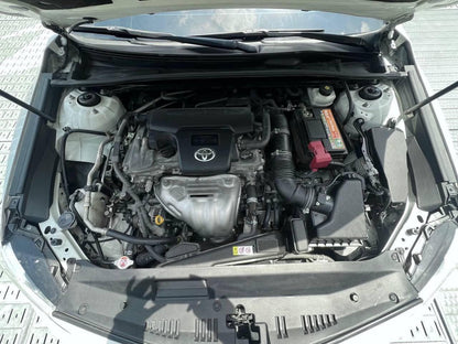 2019 Toyota Camry 2.5 V, Automatic, Gas