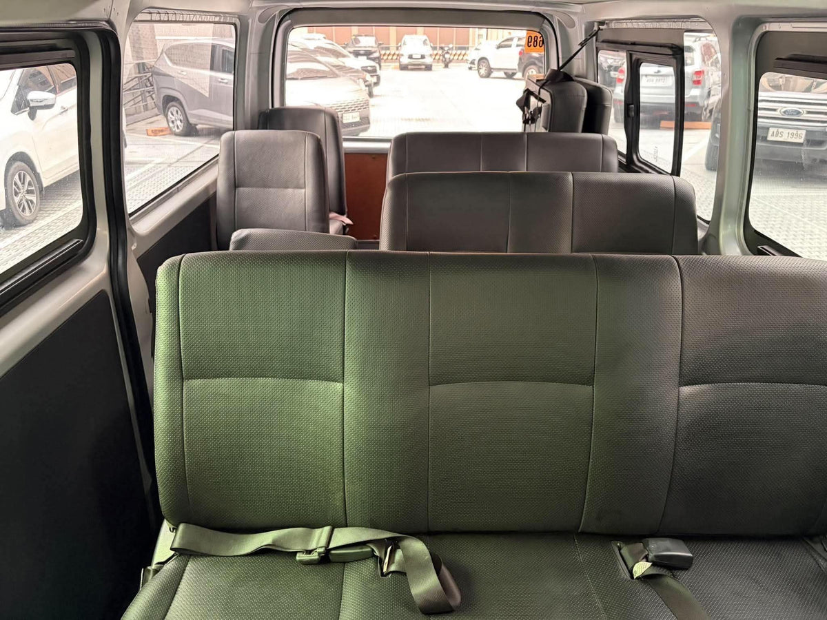 2014 Toyota Hiace Commuter 2.5, Manual, Diesel