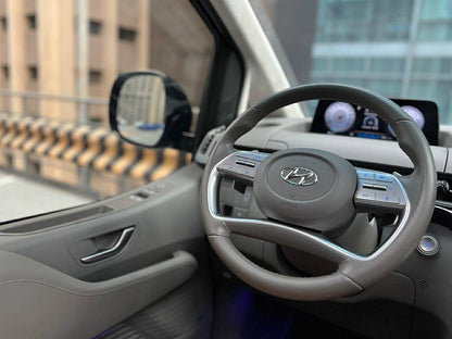 2023 Hyundai Staria Premium+ AWD 2.2, Automatic, Diesel
