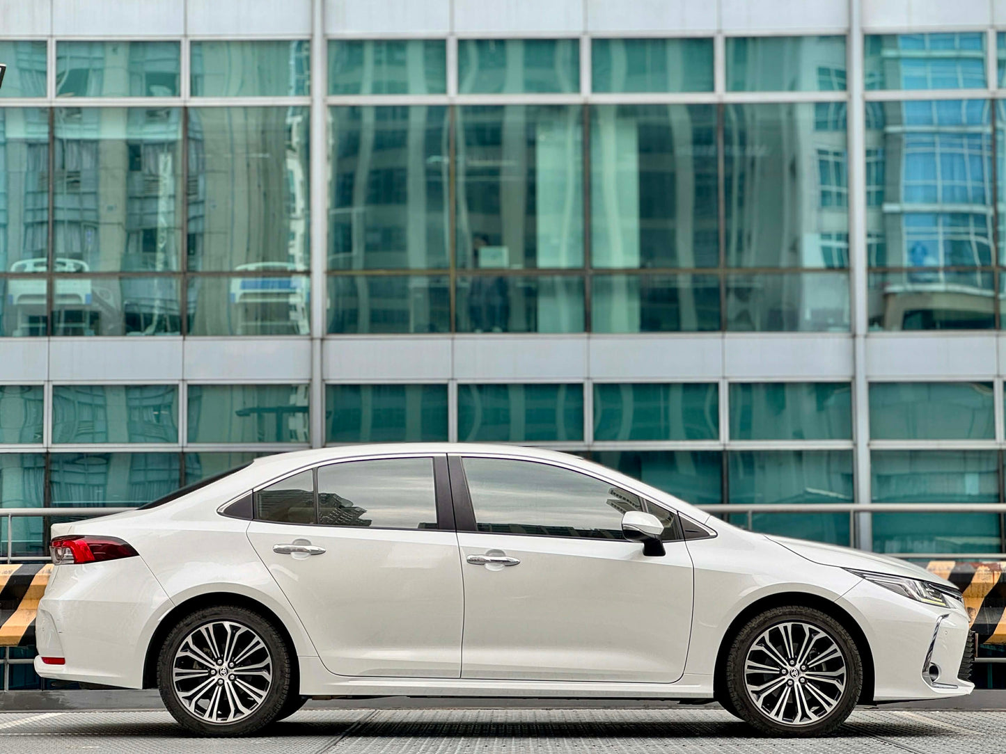 2022 Toyota Altis V 1.6, Automatic, Gas