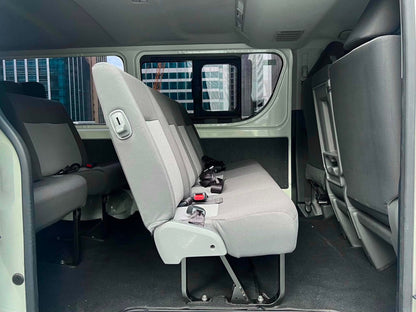 2024 Toyota HiAce Commuter Deluxe 2.8, Manual, Diesel