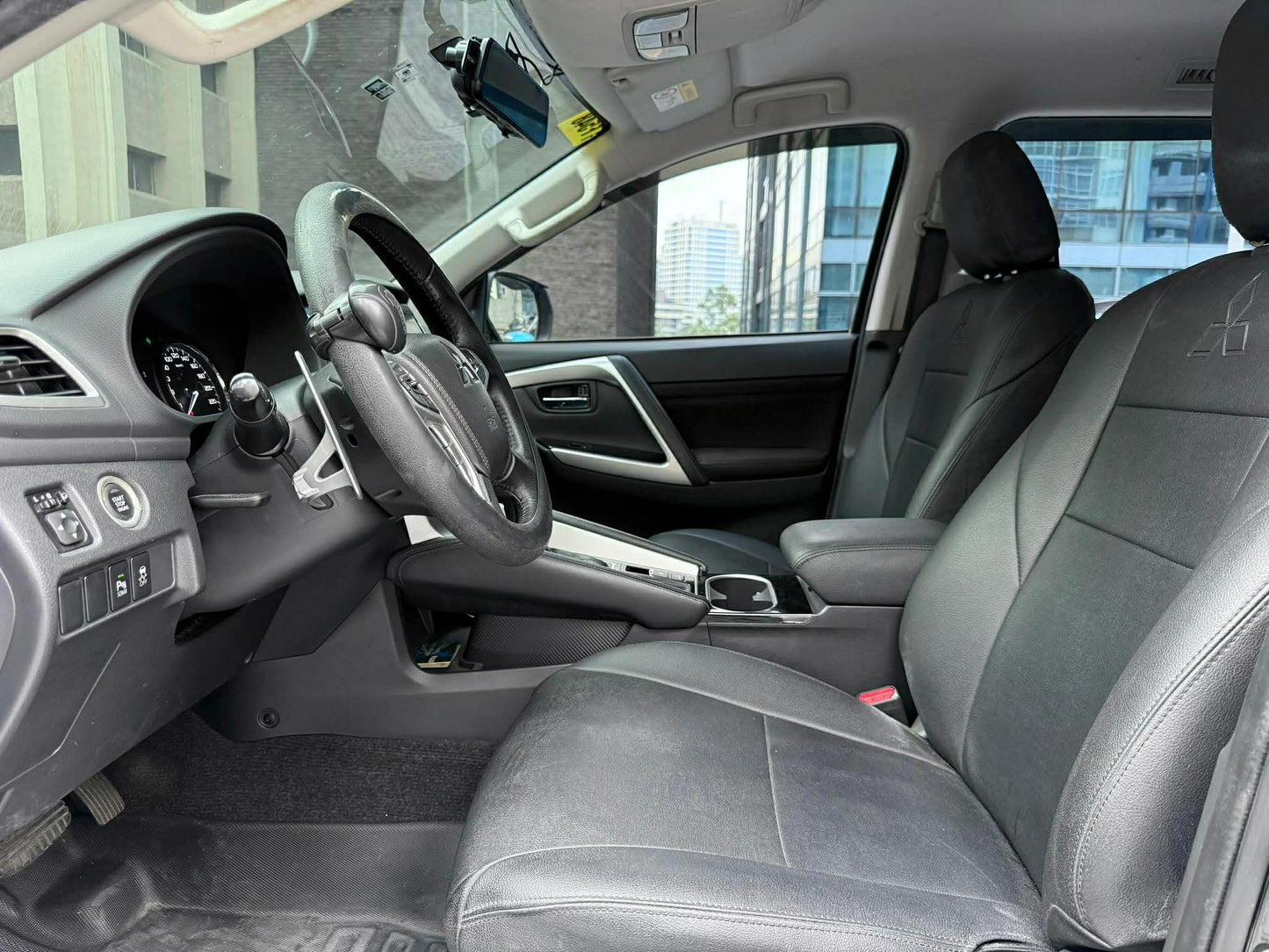 2023 Mitsubishi Montero 2.4 Sport GLS, Automatic, Diesel