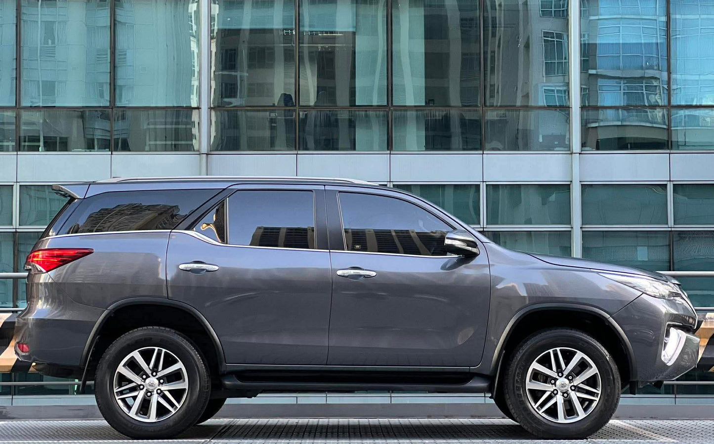 2017 Toyota Fortuner V 4x2, Automatic, Diesel