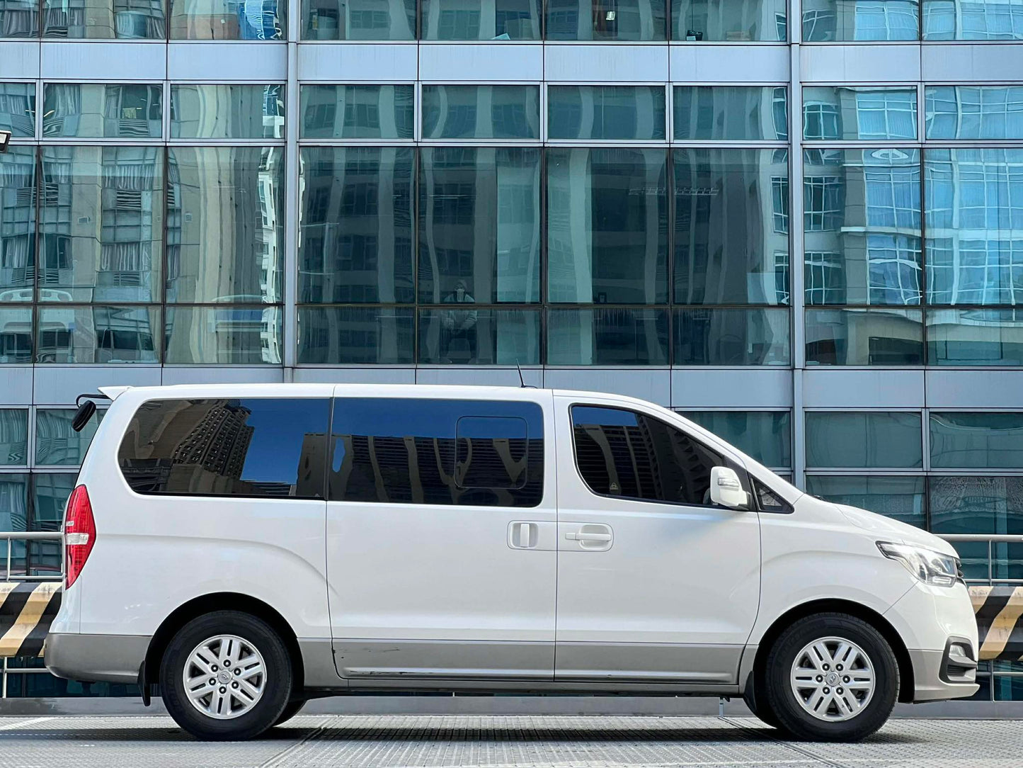 2019 Hyundai Grand Starex 2.5, Automatic, Diesel