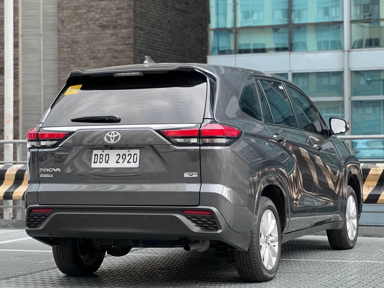 2025 Toyota Innova Zenix 2.0 V, Automatic, Gas
