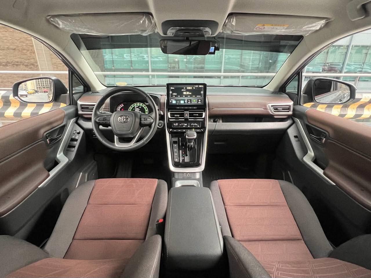 2025 Toyota Innova Zenix 2.0 V, Automatic, Gas