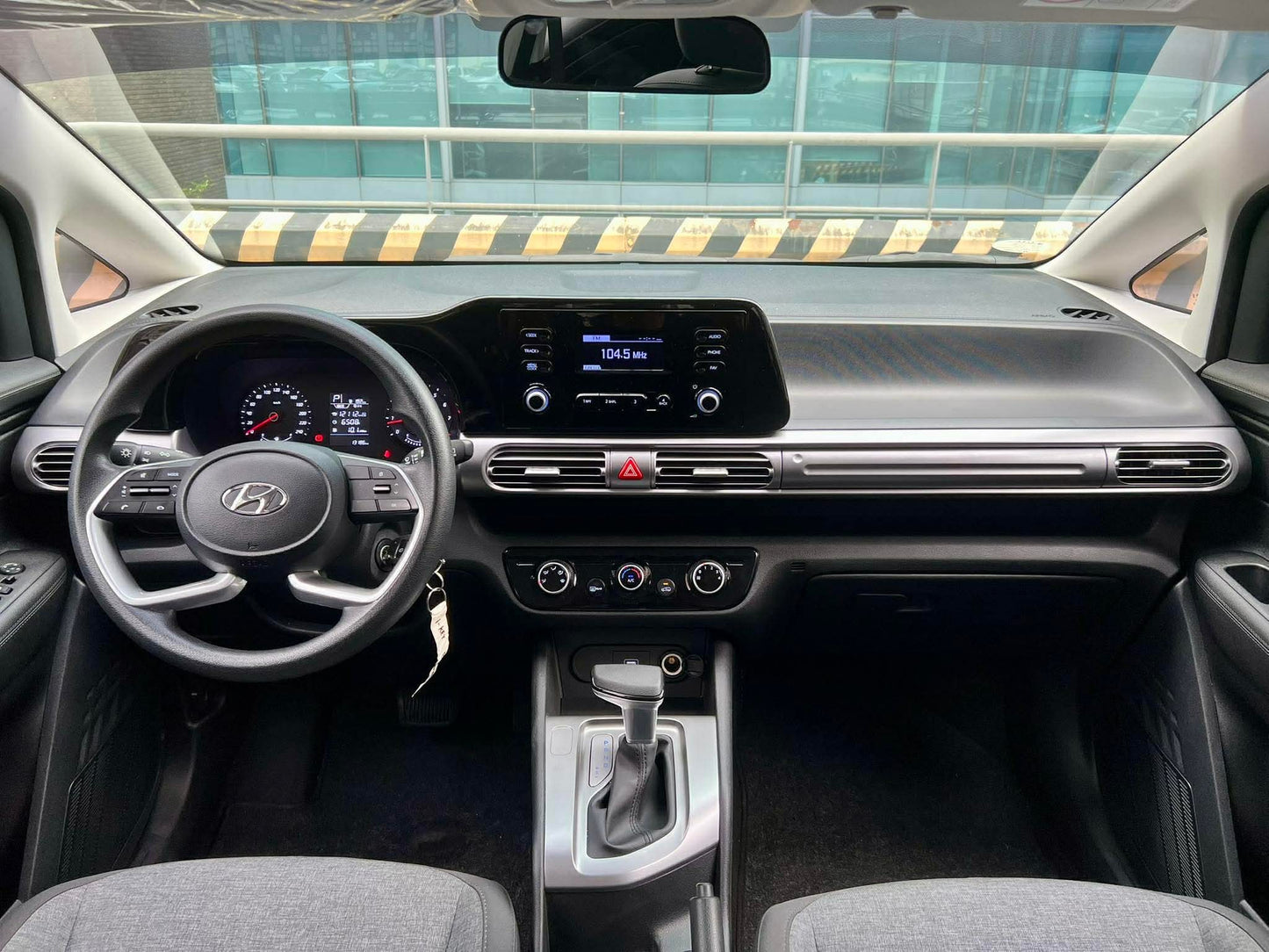 2025 Hyundai Stargazer GL, Automatic, Gas
