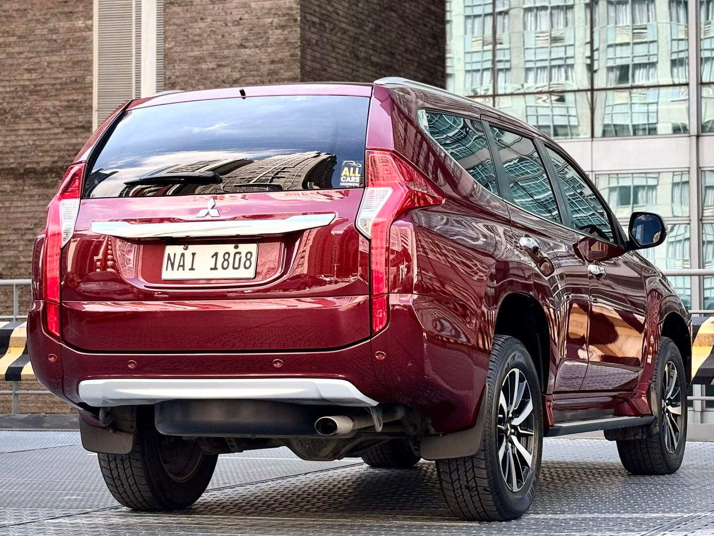 2017 Mitsubishi Montero GLS Premium 2.5, Automatic, Diesel