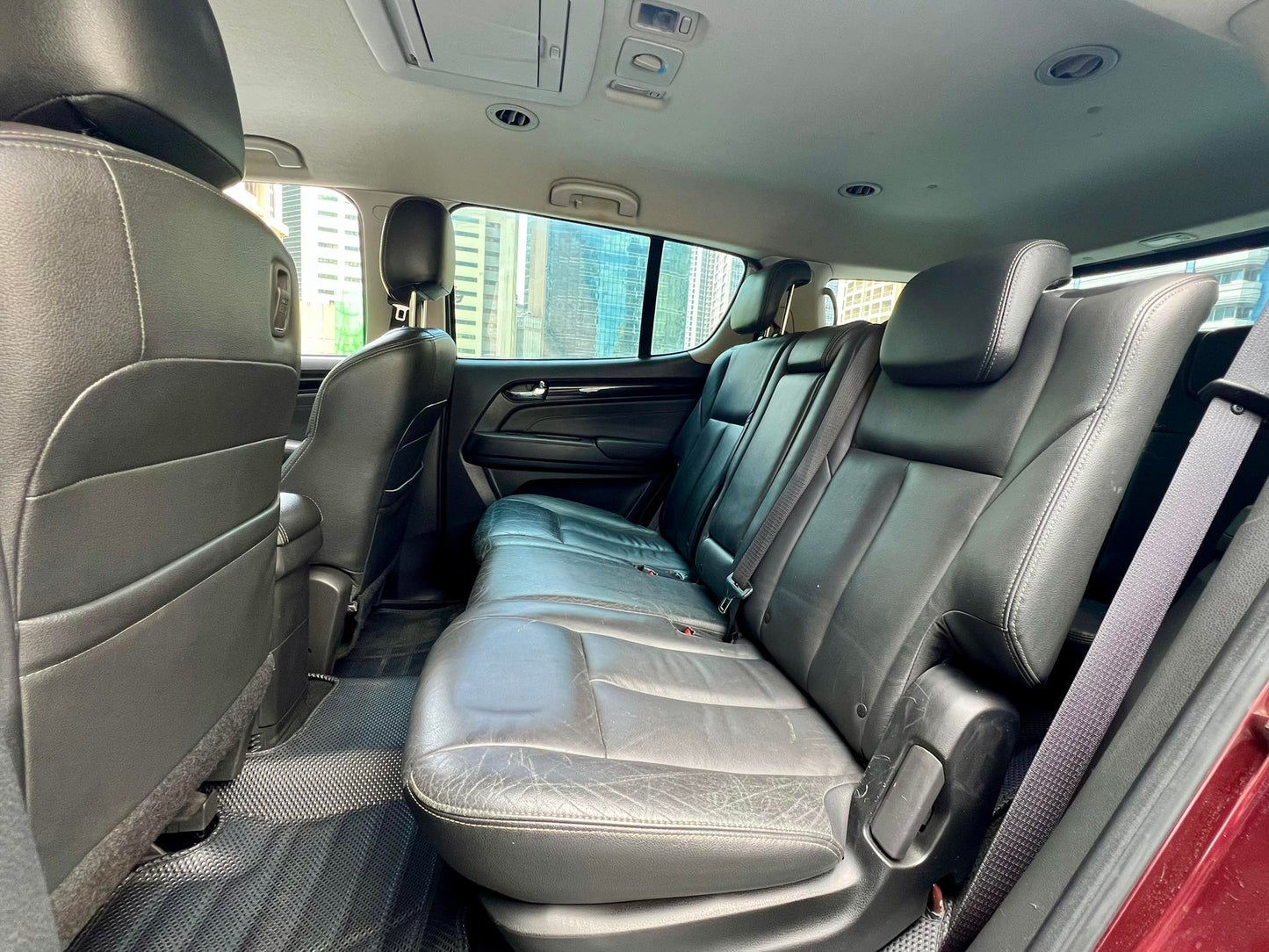 2017 Izuzu MUX LSA 4x2 2.5, Automatic, Diesel