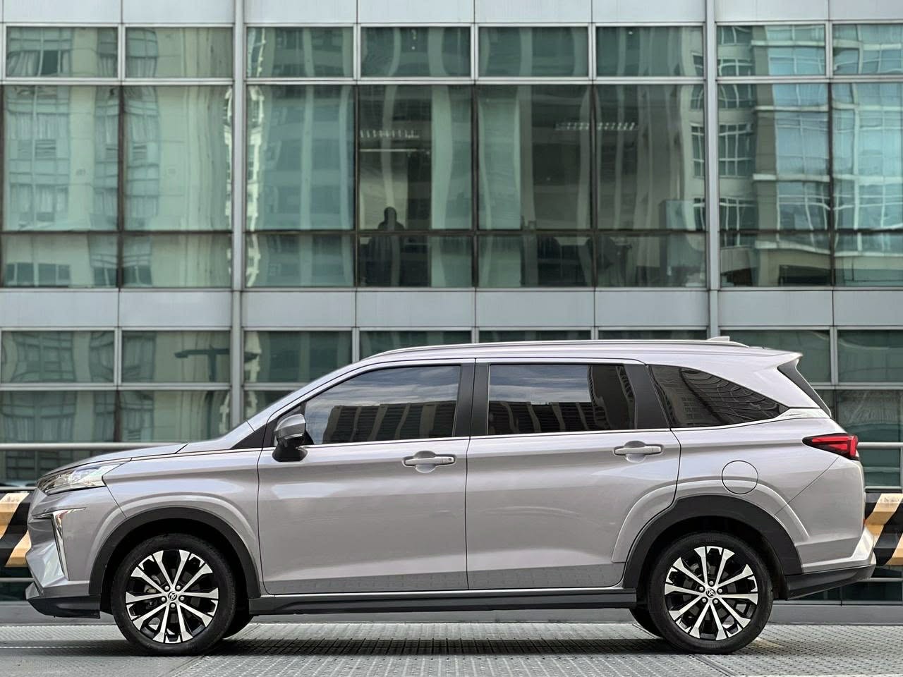 2024 Toyota Veloz 1.5 V,  Automatic, Gas