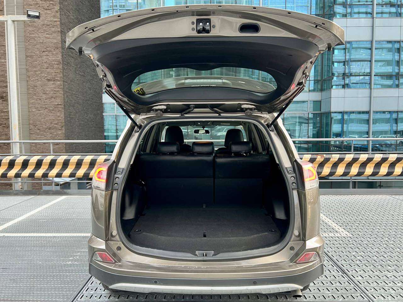 2017 Toyota Rav 4 2.5 Active 4x2, Automatic, Gas