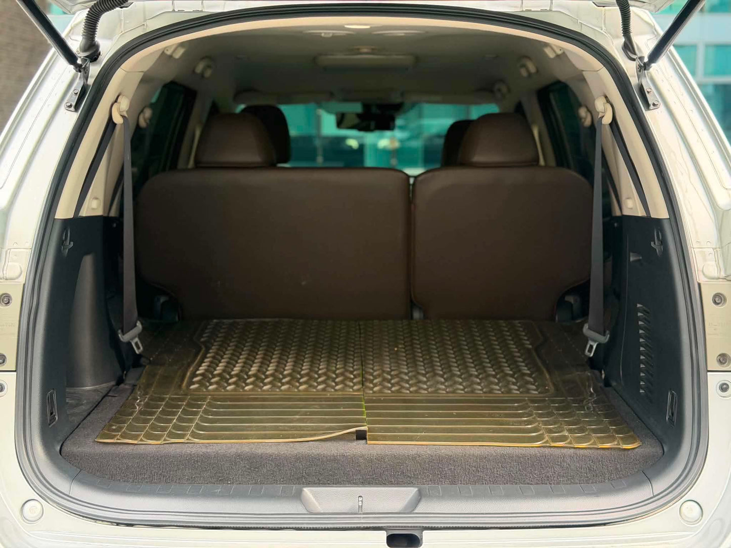 2020 Nissan Terra VL 4x2 2.5, Automatic, Diesel!