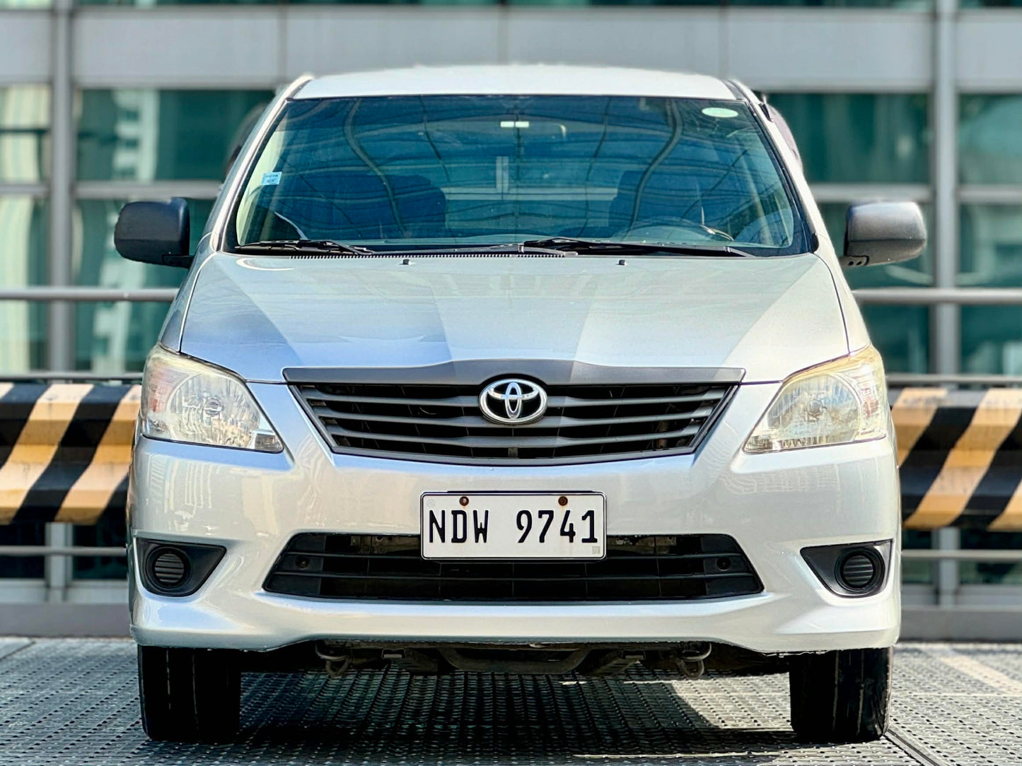 2016 Toyota Innova J 2.0, Manual, Gas
